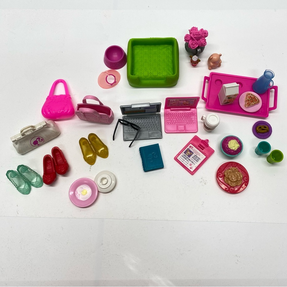 Barbie Accessories Lot over 20 Pcs Vintage Modern  Purses Shoes Dreamhouse Etc.